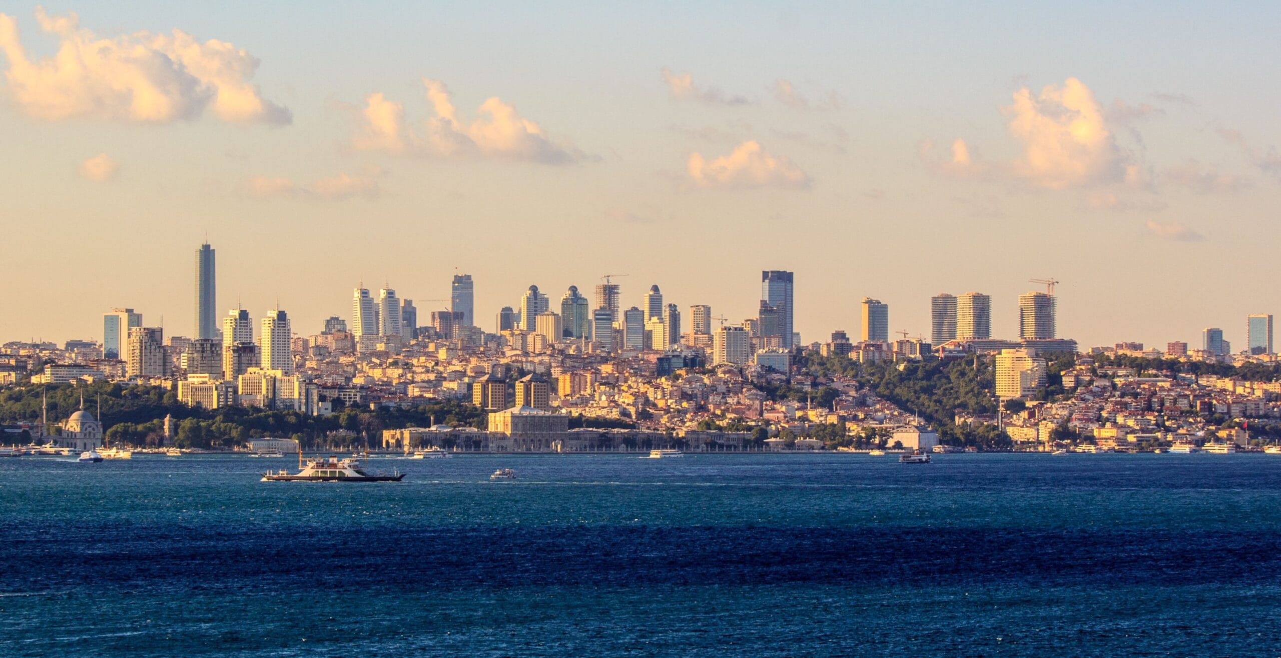 Turkish tax number for foreign buyers - modern Istanbul skyline